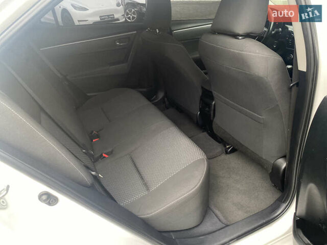 Белый Тойота Королла, объемом двигателя 1.6 л и пробегом 193 тыс. км за 12500 $, фото 28 на Automoto.ua