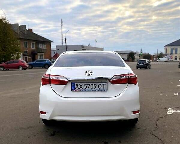 Белый Тойота Королла, объемом двигателя 1.6 л и пробегом 200 тыс. км за 8800 $, фото 4 на Automoto.ua