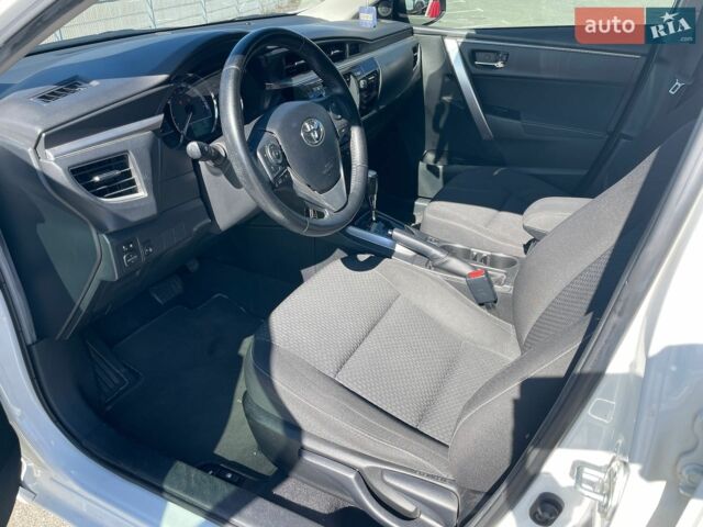 Белый Тойота Королла, объемом двигателя 1.6 л и пробегом 135 тыс. км за 11500 $, фото 6 на Automoto.ua