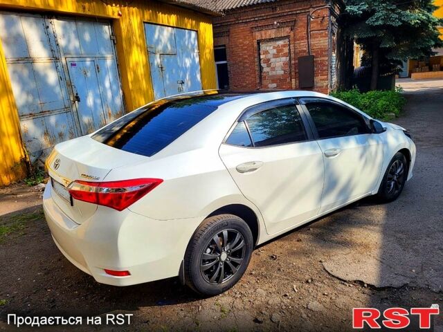 Білий Тойота Королла, об'ємом двигуна 1.3 л та пробігом 127 тис. км за 7500 $, фото 7 на Automoto.ua