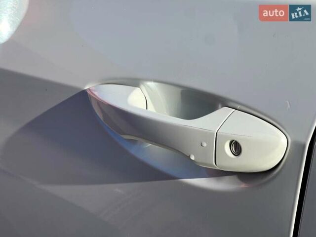 Белый Тойота Королла, объемом двигателя 1.6 л и пробегом 197 тыс. км за 11999 $, фото 25 на Automoto.ua