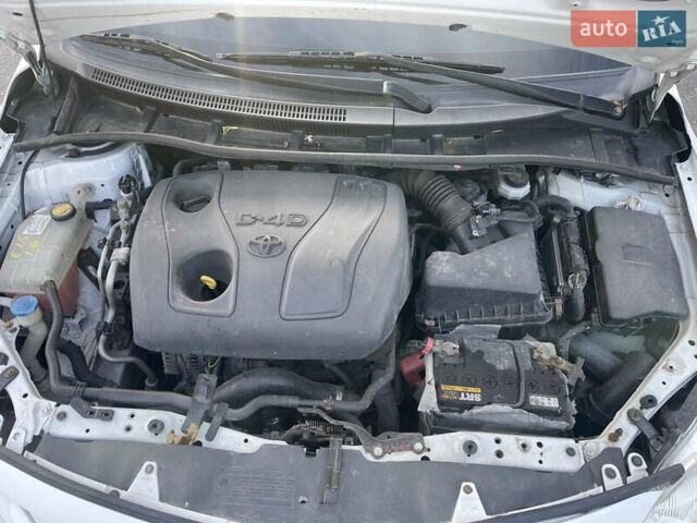 Белый Тойота Королла, объемом двигателя 1.36 л и пробегом 179 тыс. км за 8500 $, фото 9 на Automoto.ua