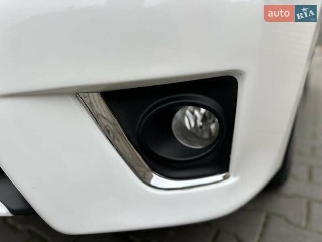 Белый Тойота Королла, объемом двигателя 1.6 л и пробегом 137 тыс. км за 10999 $, фото 43 на Automoto.ua