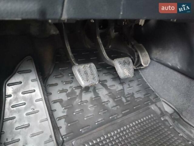 Белый Тойота Королла, объемом двигателя 1.3 л и пробегом 150 тыс. км за 10500 $, фото 44 на Automoto.ua