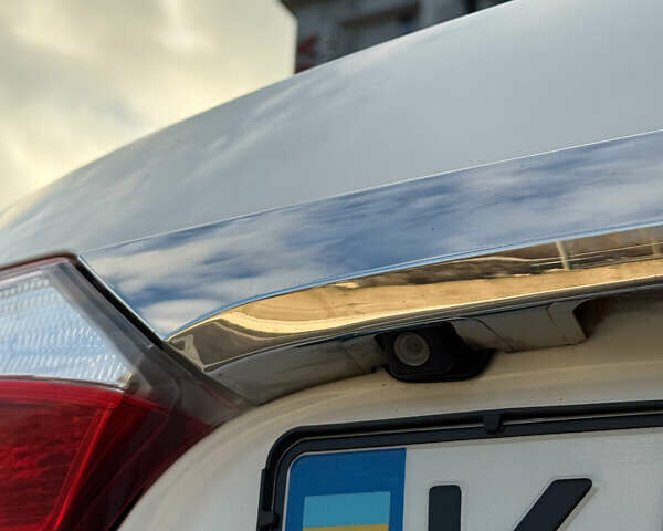 Белый Тойота Королла, объемом двигателя 1.6 л и пробегом 183 тыс. км за 9890 $, фото 16 на Automoto.ua