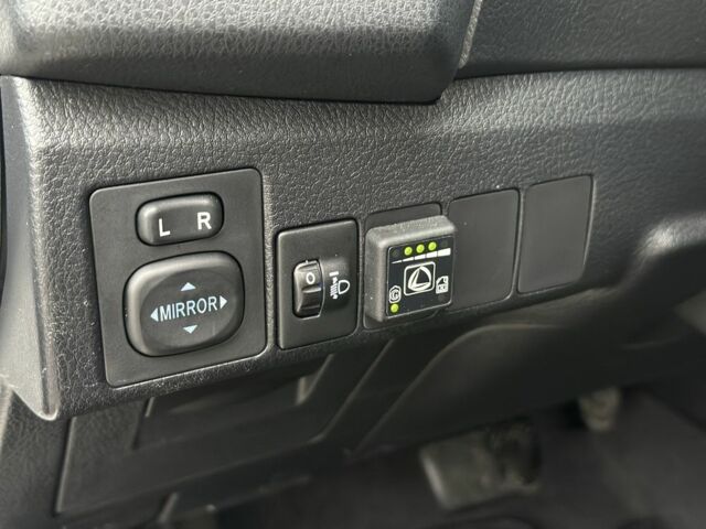 Белый Тойота Королла, объемом двигателя 1.6 л и пробегом 170 тыс. км за 10300 $, фото 5 на Automoto.ua