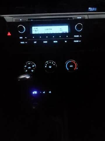 Белый Тойота Королла, объемом двигателя 1.6 л и пробегом 160 тыс. км за 9300 $, фото 15 на Automoto.ua