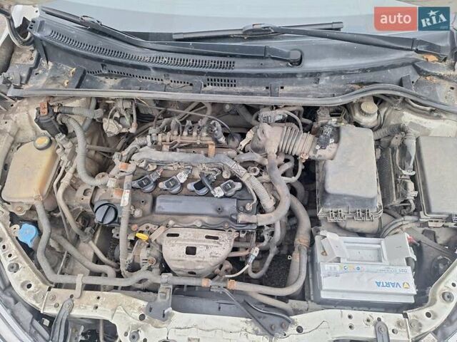 Белый Тойота Королла, объемом двигателя 1.33 л и пробегом 376 тыс. км за 6500 $, фото 10 на Automoto.ua