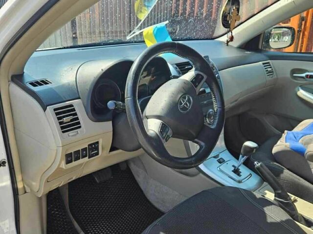 Белый Тойота Королла, объемом двигателя 1.4 л и пробегом 135 тыс. км за 8500 $, фото 4 на Automoto.ua