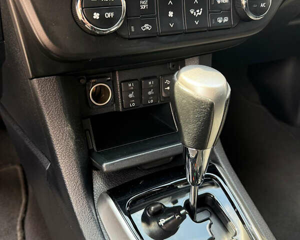 Белый Тойота Королла, объемом двигателя 1.6 л и пробегом 190 тыс. км за 12500 $, фото 23 на Automoto.ua