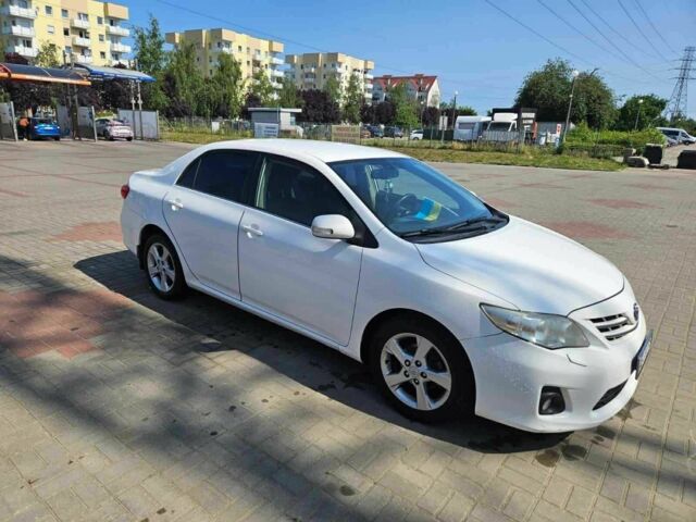 Белый Тойота Королла, объемом двигателя 1.4 л и пробегом 135 тыс. км за 8500 $, фото 9 на Automoto.ua