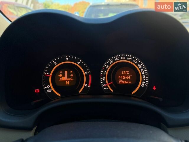 Белый Тойота Королла, объемом двигателя 1.36 л и пробегом 259 тыс. км за 8900 $, фото 9 на Automoto.ua