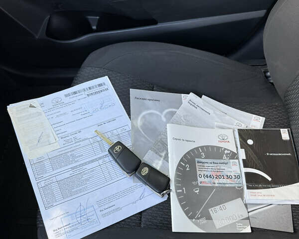 Білий Тойота Королла, об'ємом двигуна 1.33 л та пробігом 173 тис. км за 5700 $, фото 15 на Automoto.ua