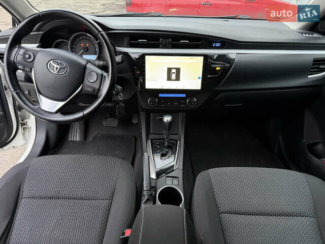 Белый Тойота Королла, объемом двигателя 1.6 л и пробегом 162 тыс. км за 11200 $, фото 8 на Automoto.ua