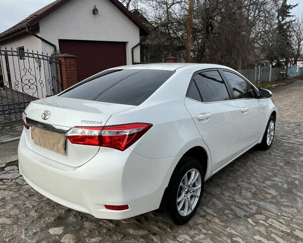 Белый Тойота Королла, объемом двигателя 1.6 л и пробегом 142 тыс. км за 12000 $, фото 7 на Automoto.ua