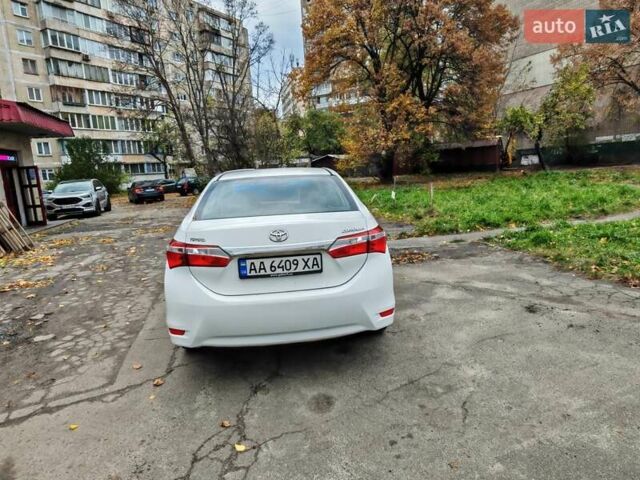 Білий Тойота Королла, об'ємом двигуна 1.6 л та пробігом 227 тис. км за 8900 $, фото 1 на Automoto.ua