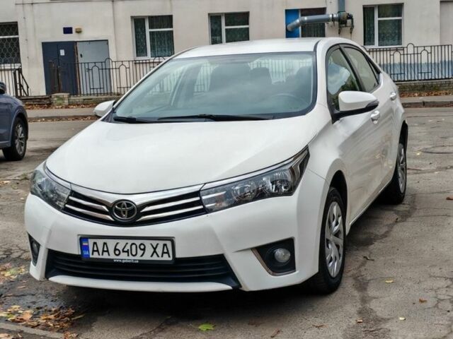 Білий Тойота Королла, об'ємом двигуна 1.6 л та пробігом 227 тис. км за 8900 $, фото 1 на Automoto.ua