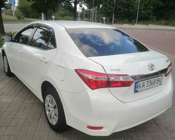 Белый Тойота Королла, объемом двигателя 1.4 л и пробегом 215 тыс. км за 9300 $, фото 6 на Automoto.ua