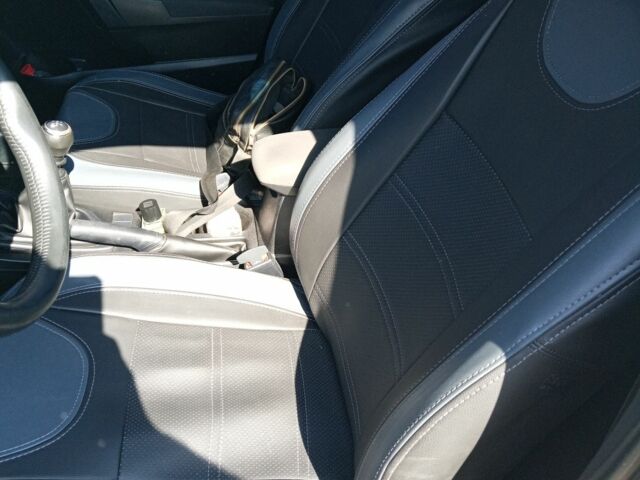 Белый Тойота Королла, объемом двигателя 1.3 л и пробегом 102 тыс. км за 9700 $, фото 7 на Automoto.ua