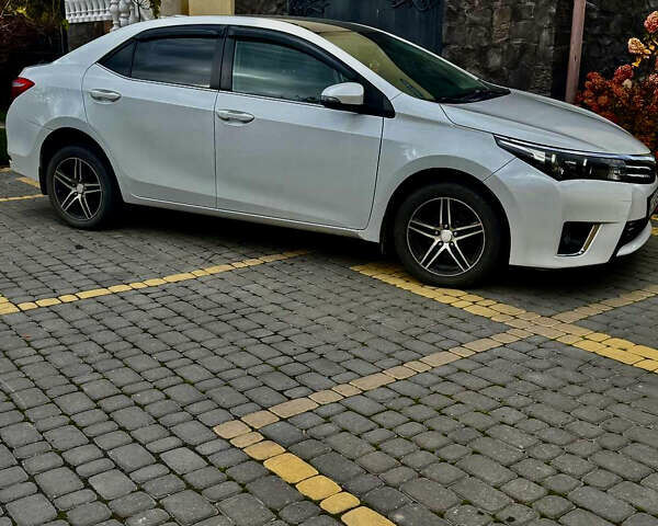 Білий Тойота Королла, об'ємом двигуна 1.6 л та пробігом 120 тис. км за 12500 $, фото 2 на Automoto.ua