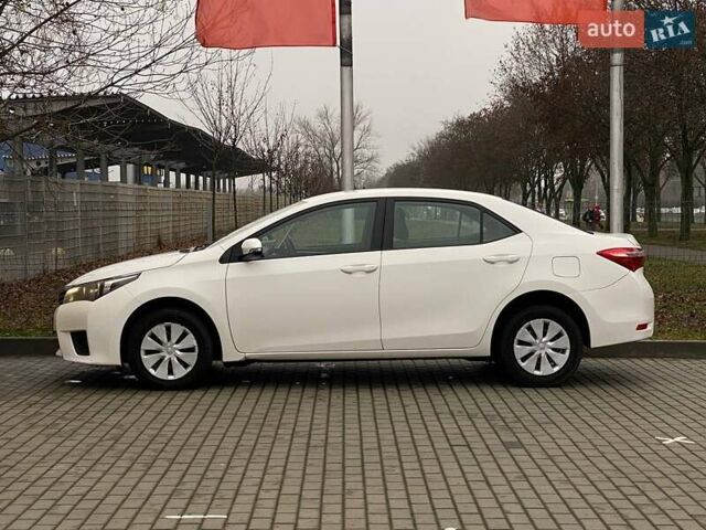 Білий Тойота Королла, об'ємом двигуна 1.33 л та пробігом 311 тис. км за 8500 $, фото 4 на Automoto.ua