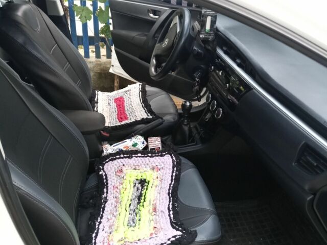 Белый Тойота Королла, объемом двигателя 1.3 л и пробегом 102 тыс. км за 9700 $, фото 12 на Automoto.ua