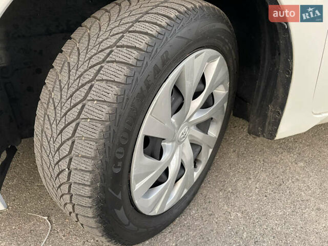 Белый Тойота Королла, объемом двигателя 1.6 л и пробегом 227 тыс. км за 10300 $, фото 38 на Automoto.ua