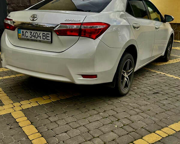 Білий Тойота Королла, об'ємом двигуна 1.6 л та пробігом 120 тис. км за 12500 $, фото 8 на Automoto.ua