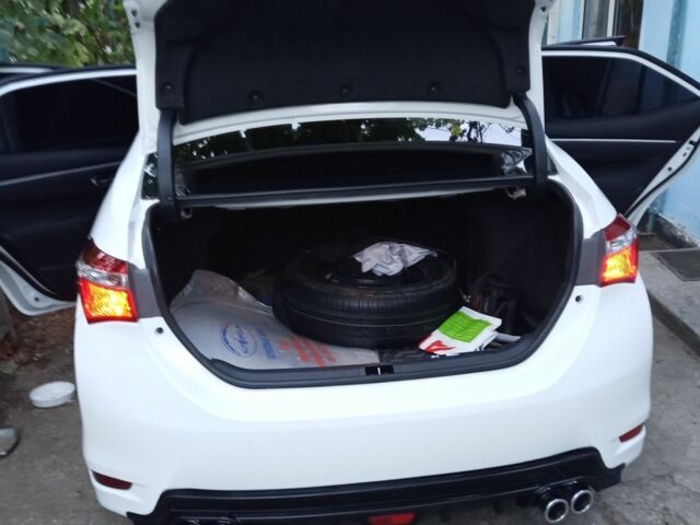 Белый Тойота Королла, объемом двигателя 1.3 л и пробегом 102 тыс. км за 9700 $, фото 9 на Automoto.ua