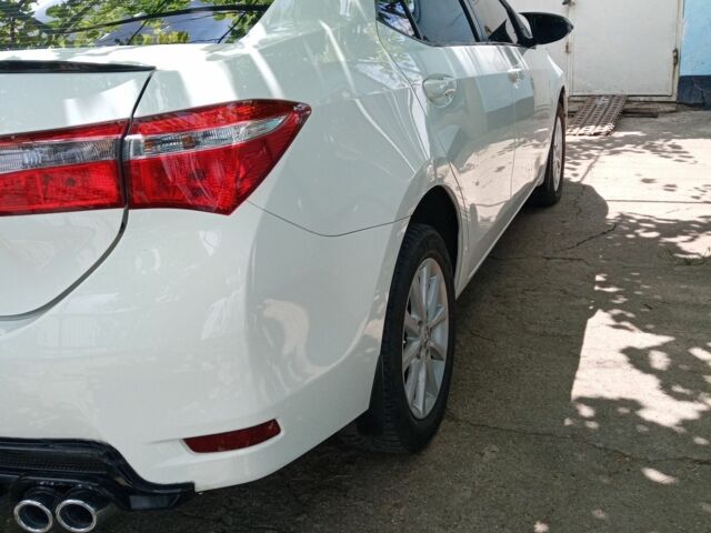 Белый Тойота Королла, объемом двигателя 1.3 л и пробегом 102 тыс. км за 9700 $, фото 3 на Automoto.ua