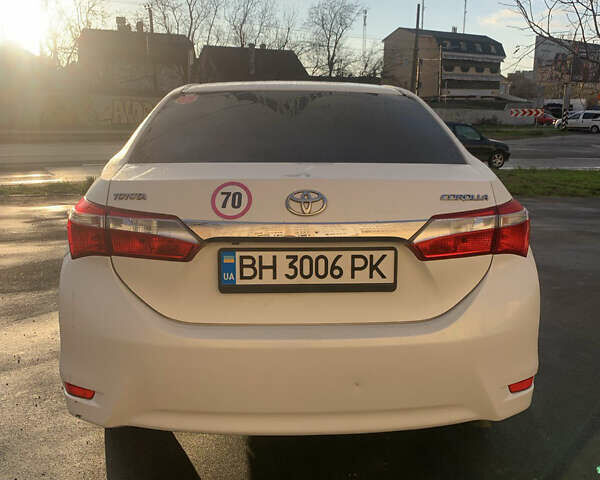 Белый Тойота Королла, объемом двигателя 1.6 л и пробегом 200 тыс. км за 10000 $, фото 5 на Automoto.ua