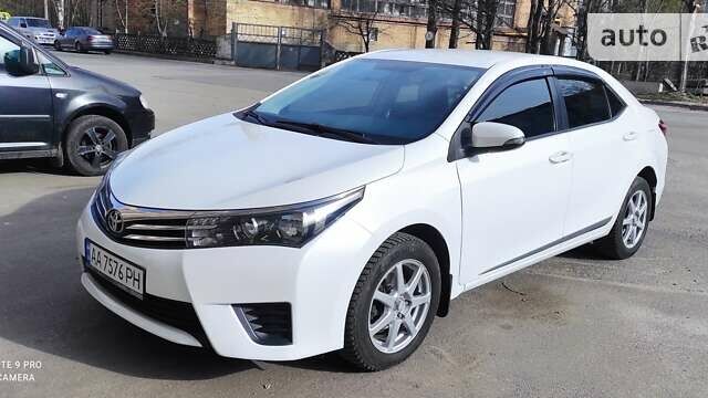 Білий Тойота Королла, об'ємом двигуна 1.6 л та пробігом 145 тис. км за 10300 $, фото 13 на Automoto.ua