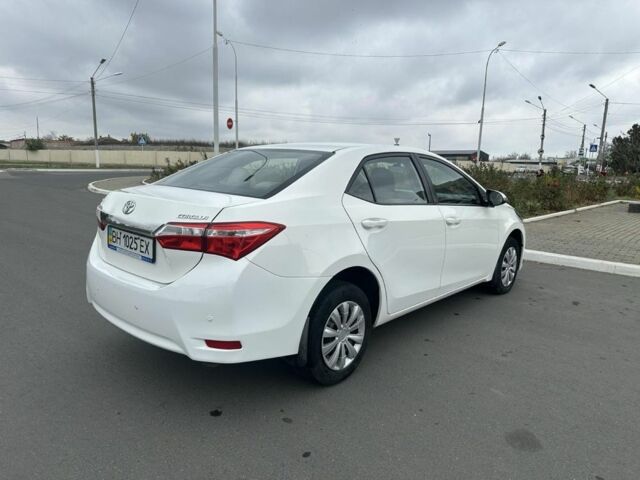 Белый Тойота Королла, объемом двигателя 1.6 л и пробегом 145 тыс. км за 12500 $, фото 3 на Automoto.ua