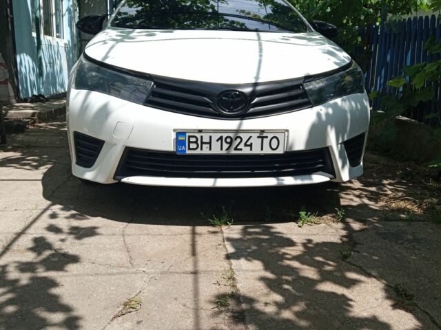 Белый Тойота Королла, объемом двигателя 1.3 л и пробегом 102 тыс. км за 9700 $, фото 1 на Automoto.ua