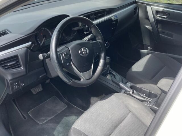 Белый Тойота Королла, объемом двигателя 1.6 л и пробегом 77 тыс. км за 11000 $, фото 5 на Automoto.ua