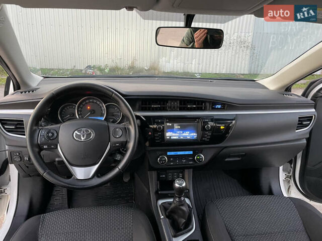 Белый Тойота Королла, объемом двигателя 1.6 л и пробегом 227 тыс. км за 10300 $, фото 18 на Automoto.ua