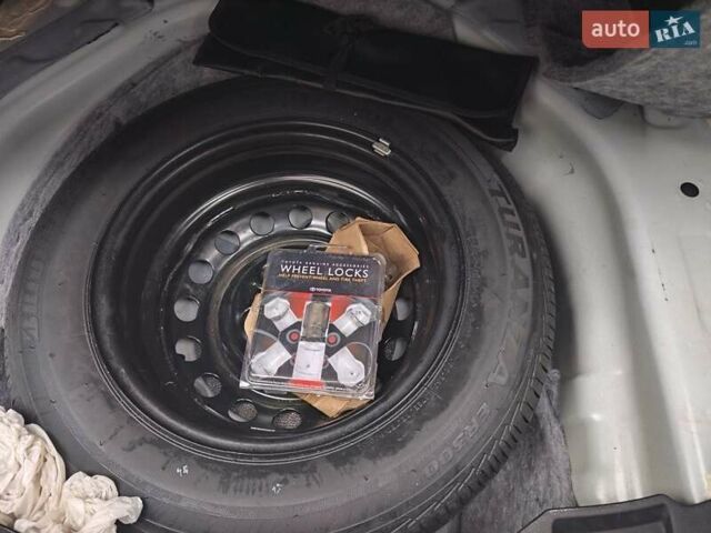Белый Тойота Королла, объемом двигателя 1.33 л и пробегом 95 тыс. км за 10300 $, фото 23 на Automoto.ua