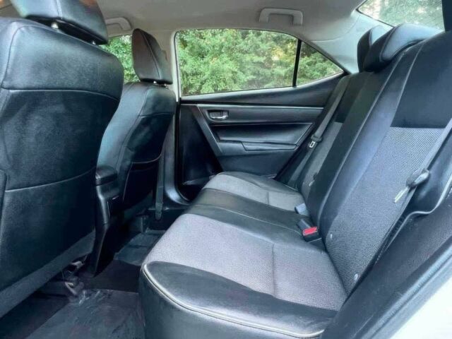 Белый Тойота Королла, объемом двигателя 1.8 л и пробегом 90 тыс. км за 1800 $, фото 13 на Automoto.ua