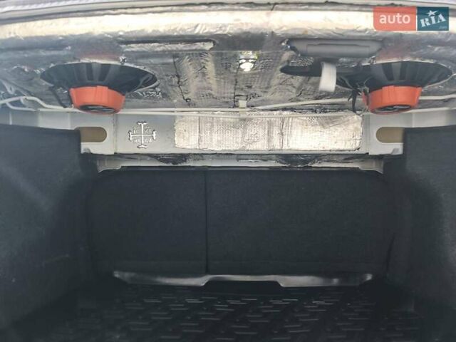 Белый Тойота Королла, объемом двигателя 1.33 л и пробегом 95 тыс. км за 10300 $, фото 24 на Automoto.ua