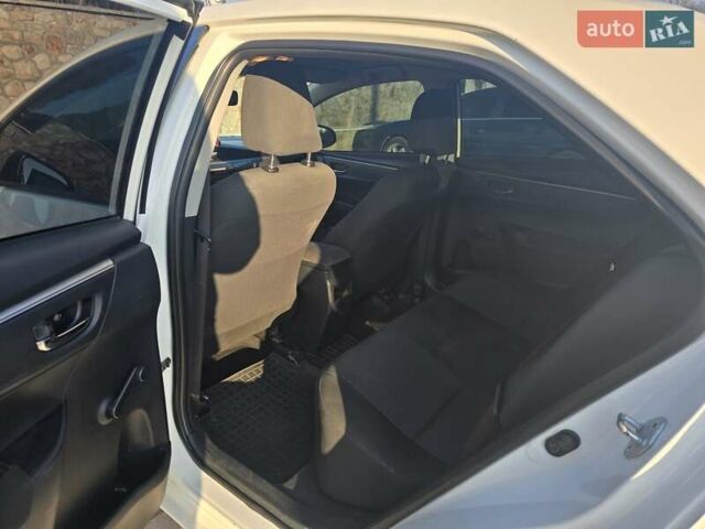 Белый Тойота Королла, объемом двигателя 1.3 л и пробегом 157 тыс. км за 8600 $, фото 8 на Automoto.ua