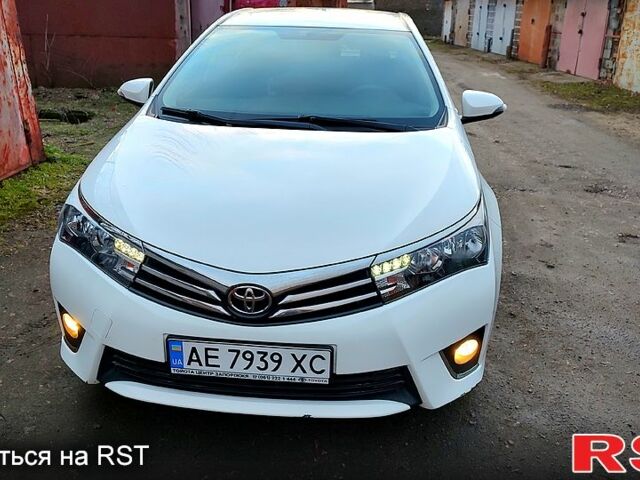 Белый Тойота Королла, объемом двигателя 1.6 л и пробегом 132 тыс. км за 13800 $, фото 7 на Automoto.ua