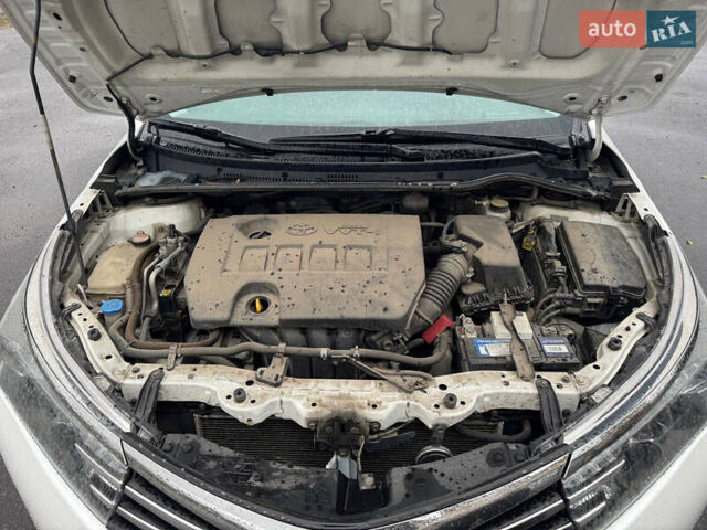 Белый Тойота Королла, объемом двигателя 1.6 л и пробегом 168 тыс. км за 14100 $, фото 15 на Automoto.ua