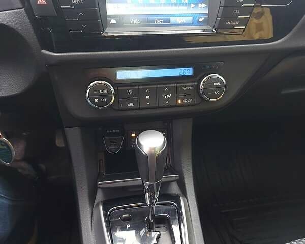 Білий Тойота Королла, об'ємом двигуна 1.6 л та пробігом 134 тис. км за 12500 $, фото 11 на Automoto.ua