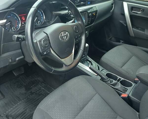 Білий Тойота Королла, об'ємом двигуна 1.6 л та пробігом 134 тис. км за 12500 $, фото 10 на Automoto.ua