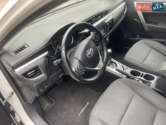 Белый Тойота Королла, объемом двигателя 1.6 л и пробегом 84 тыс. км за 13000 $, фото 8 на Automoto.ua
