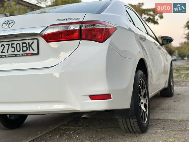 Тойота Королла 2015 в Одессе на Automoto.ua Белый Тойота Королла, объемом двигателя 1.6 л и пробегом 94 тыс. км за 14500 $, фото 26 на Automoto.ua