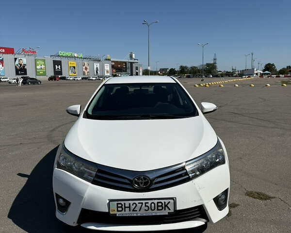 Белый Тойота Королла, объемом двигателя 1.6 л и пробегом 93 тыс. км за 12900 $, фото 1 на Automoto.ua