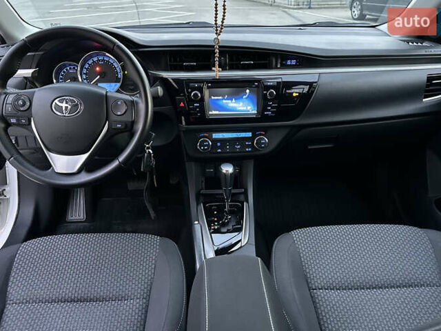 Белый Тойота Королла, объемом двигателя 1.6 л и пробегом 94 тыс. км за 14500 $, фото 67 на Automoto.ua