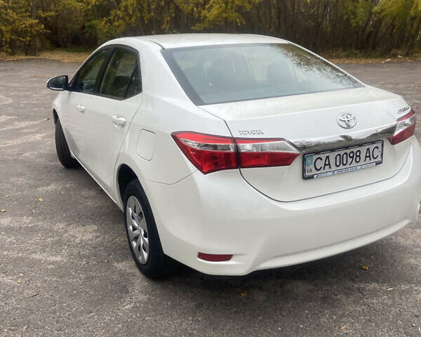 Белый Тойота Королла, объемом двигателя 1.6 л и пробегом 84 тыс. км за 13000 $, фото 6 на Automoto.ua