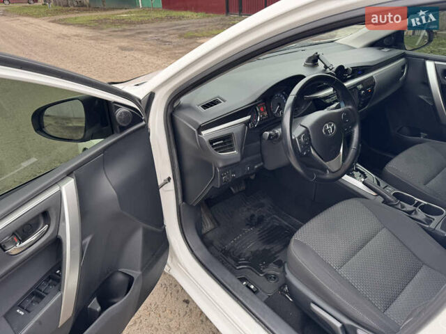 Белый Тойота Королла, объемом двигателя 1.6 л и пробегом 136 тыс. км за 13500 $, фото 8 на Automoto.ua